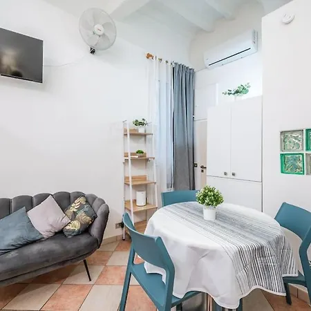Pavarotti's In The Heart Of Modena